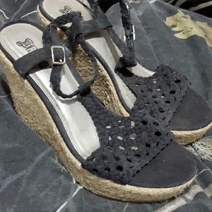 Black crochet wedges